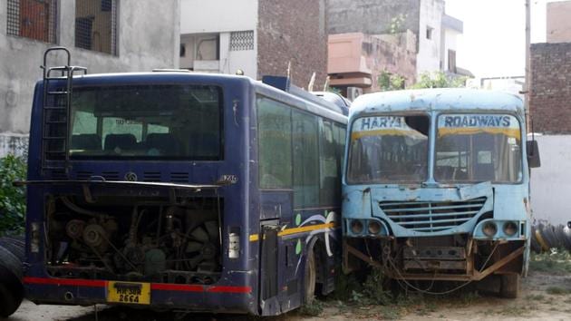 Gurugram, India-April 10, 2019: Multiple Haryana roadways workers in Gurugram have raised issues of poor conditions of buses, particularly overheating, the issue of which has become more pronounced in the last couple of weeks with the summer. A lack of qualified mechanics and shortage of funds are major detriments to fixing the issue, and workers say they have to bear the brunt of buses not completing their required kilometres due to mechanical problems at Bus Depot, Near Bus Stand, in Gurugram, India, on Wednesday, April 10, 2019. (Photo by Yogendra Kumar/Hindustan Times)(Yogendra Kumar/HT PHOTO)