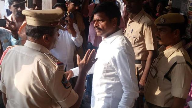 Jana Sena MLA candidate Madhusudhan Gupta smashed an EVM at a polling booth in Gooty, in Andhra Pradesh’s Anantapur district. He has been arrested by the police. According to chief electoral officer A K Dwivedi, 362 out of 45,000-odd EVMs in Andhra Pradesh were found to be malfunctioning. TDP and YSRC workers indulged in stone pelting injuring two women at Jammalamadugu in Kadapa district. (ANI) Jana Sena MLA candidate Madhusudhan Gupta smashed an EVM at a polling booth in Gooty, in Andhra Pradesh’s Anantapur district. He has been arrested by the police. According to chief electoral officer A K Dwivedi, 362 out of 45,000-odd EVMs in Andhra Pradesh were found to be malfunctioning. TDP and YSRC workers indulged in stone pelting injuring two women at Jammalamadugu in Kadapa district. (ANI)