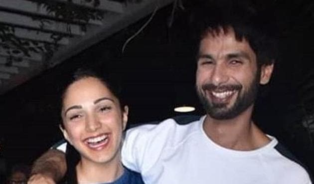 Kiara Advani and Shahid Kapoor pose for shutterbugs as they celebrate the wrap up of Kabir Singh shooting. (Instagram) Kiara Advani and Shahid Kapoor pose for shutterbugs as they celebrate the wrap up of Kabir Singh shooting. (Instagram)