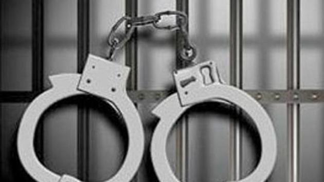 Student caught at Kandivli college booked Student caught at Kandivli college booked