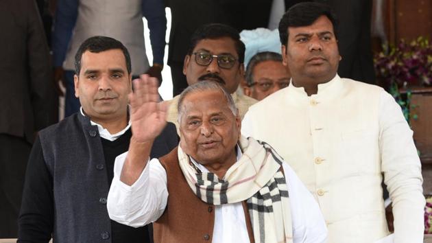 The CBI told the Supreme Court that it had closed its probe against Mulayam Singh Yadav in the 2007 disproportionate assets case, days after the Samajwadi Party patriarch said allegations levelled at him were politically motivated. The investigating agency has been given four weeks to state its stand in an affidavit and also clarify its further course of action. (Mohd Zakir / HT File) The CBI told the Supreme Court that it had closed its probe against Mulayam Singh Yadav in the 2007 disproportionate assets case, days after the Samajwadi Party patriarch said allegations levelled at him were politically motivated. The investigating agency has been given four weeks to state its stand in an affidavit and also clarify its further course of action. (Mohd Zakir / HT File)