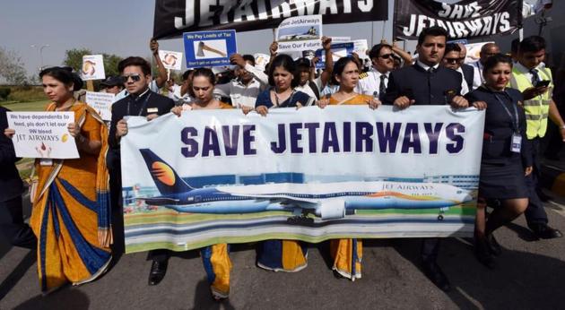 Employees of Jet Airways gathered outside Terminal 3 in their uniform for a silent protest on Saturday afternoon.(Sanjeev Verma/ Hindustan Times) Employees of Jet Airways gathered outside Terminal 3 in their uniform for a silent protest on Saturday afternoon.(Sanjeev Verma/ Hindustan Times)