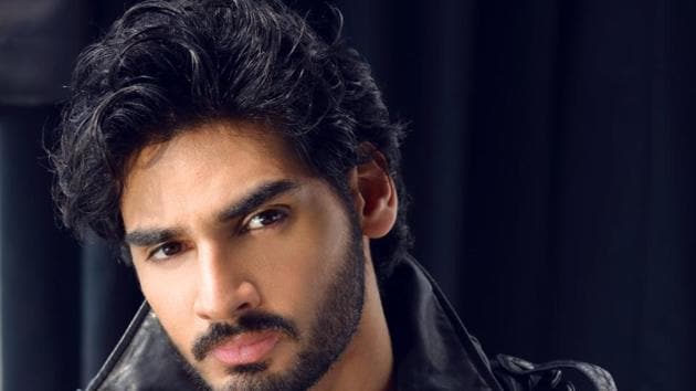 Ahan Shetty will make his Bollywood debut with RX 1000 remake.