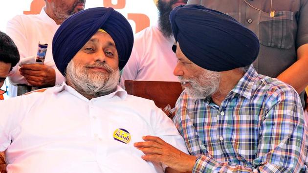 SAD President Sukhbir Singh Badal addressing gatherings in favor of Surjit Singh Rakhra SAD-BJP alliance candidate from Patiala Loksabha constituency at Kaidopur village. Photo by Bharat Bhushan Hindustan Times.