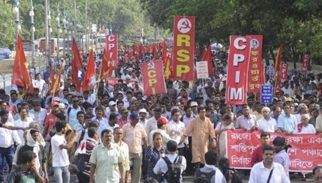 In a bid to clarify the CPI(M)’s stand, the party’s Bengal state secretary Surjya Kanta Mishra said at an election rally on Saturday that RSP’s Berhampore candidate Id Mohammad is not a Left Front nominee.(Samir Jana/HT PHOTO FOR REPRESENTATION)
