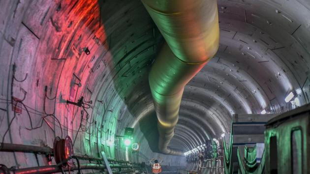 The MMRCL has deployed 17 tunnel boring machines in the city for the job, which have so far excavated 31 lakh metric tonnes of earth.(HT File) The MMRCL has deployed 17 tunnel boring machines in the city for the job, which have so far excavated 31 lakh metric tonnes of earth.(HT File)