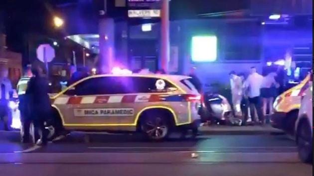 Police and rescue services are seen following a shooting incident outside a nightclub in Melbourne, Australia on April 14/(JESS KERNJAK/Reuters) Police and rescue services are seen following a shooting incident outside a nightclub in Melbourne, Australia on April 14/(JESS KERNJAK/Reuters)