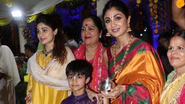 Shilpa Shetty at Iskcon temple in Mumbai for Ram Navami celebrations.(Varinder ChawlaInstagram)