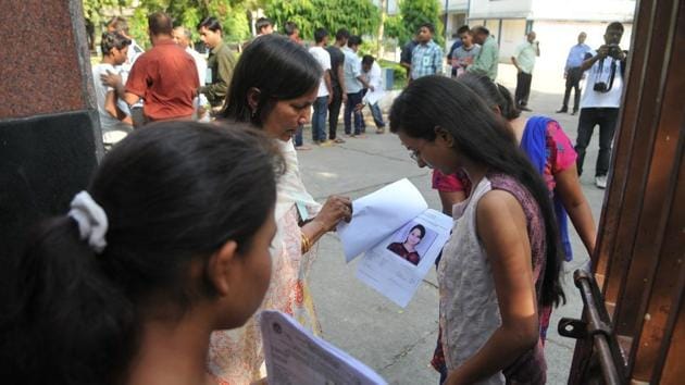 APPSC Hall Ticket 2019: Andhra Pradesh Public Service Commission (APPSC) on Monday released the admit card or hall ticket of the screening test for Panchayat Secretary recruitment exam.(Mujeeb Faruqui/HT file) APPSC Hall Ticket 2019: Andhra Pradesh Public Service Commission (APPSC) on Monday released the admit card or hall ticket of the screening test for Panchayat Secretary recruitment exam.(Mujeeb Faruqui/HT file)