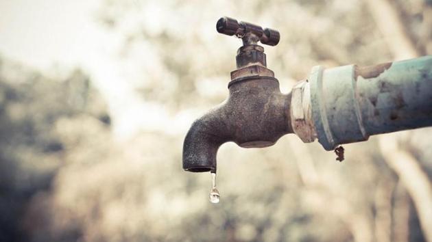 Lack of access to safe piped water has left people excessively dependent on hand-pumps and bore-wells, many of which are contaminated sources.(Representative image)