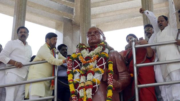 Girish Bapat of the Bharatiya Janata Party held various rallies at Tadiwala road, Koregaon Park and Pune railway station, according to the BJP workers. Before his rallies in the evening, Bapat visited the Ambedkar statue at MG road also. (RAHUL RAUT/HT PHOTO)