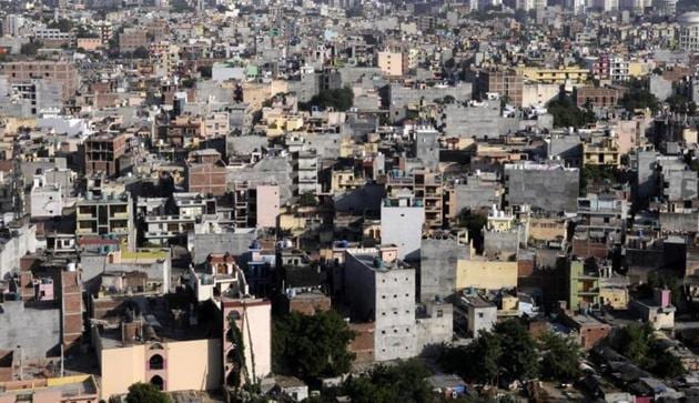 Rural Local Bodies (RLBs) and Urban Local Bodies (ULBs) were designed to cater to the varying governance needs of urban and rural areas. But urbanisation has pushed cities beyond boundaries, rapidly populating the peripheries(Sunil Ghosh/Hindustan Times)