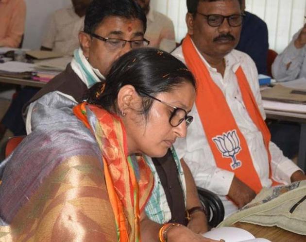 BJP candidate Annapurna Devi for Koderma Lok Sabha filing her nomination(HT)