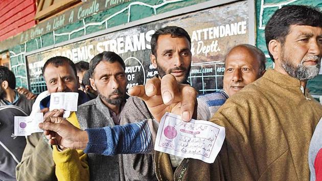 Kashmiri voters stand in a queue to cast their votes outside a polling station(ANI file photo) Kashmiri voters stand in a queue to cast their votes outside a polling station(ANI file photo)
