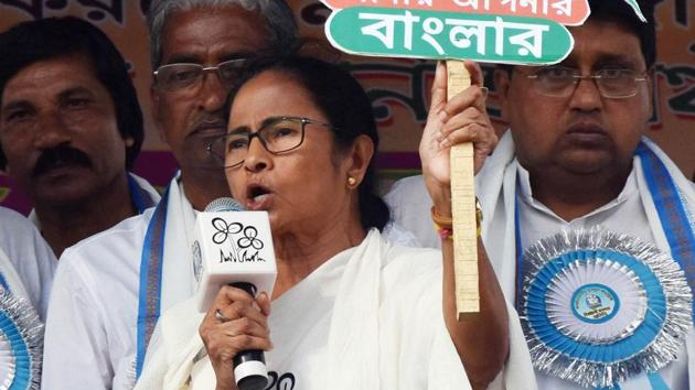 Trinamool chief and West Bengal Chief Minister Mamata Banerjee addresses an election rally at Murshidabad in West Bengal on Wednesday, April 18, 2019.(ANI)