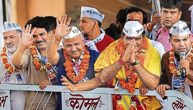 While AAP indicated that an alliance with the Congress in Haryana is now unlikely, the potential tie-up between the (HT Photo) While AAP indicated that an alliance with the Congress in Haryana is now unlikely, the potential tie-up between the (HT Photo)