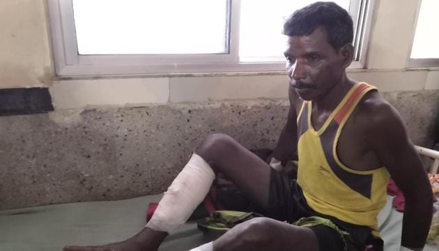 While the victims kept saying that they were carving an ox that had died, the police filed an FIR against them and 25 others on charges of cow slaughter, the report said. (HT Photo) While the victims kept saying that they were carving an ox that had died, the police filed an FIR against them and 25 others on charges of cow slaughter, the report said. (HT Photo)