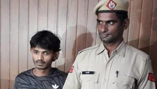The accused, identified as Sher Mohammad alias Sheru, was arrested when he was trying to steal a motorcycle from the district court complex. He was out on bail in a case of vehicle-lifting. (HT) The accused, identified as Sher Mohammad alias Sheru, was arrested when he was trying to steal a motorcycle from the district court complex. He was out on bail in a case of vehicle-lifting. (HT)