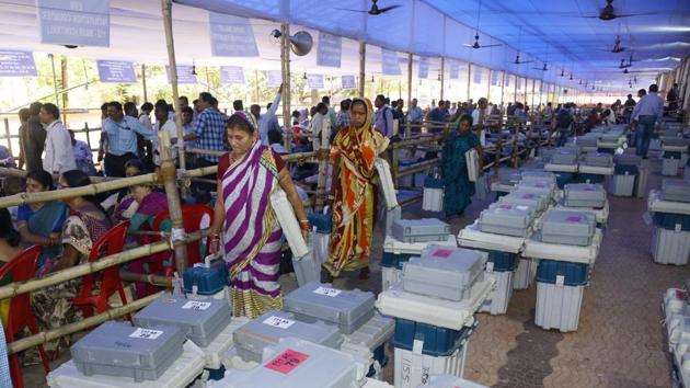 Poling officials carry the Electronic Voting Machines (EVM) and Voter Verifiable Paper Audit Trails (VVPAT) from the collection centre ahead of the third phase of Lok Sabha elections and Odisha State Assembly polls, at BJB College, in Bhubaneswar on Sunday, April 21, 2019. (Arabinda Mahapatra /HT PHOTO) Poling officials carry the Electronic Voting Machines (EVM) and Voter Verifiable Paper Audit Trails (VVPAT) from the collection centre ahead of the third phase of Lok Sabha elections and Odisha State Assembly polls, at BJB College, in Bhubaneswar on Sunday, April 21, 2019. (Arabinda Mahapatra /HT PHOTO)