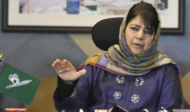 Former Jammu and Kashmir chief minister and PDP chief Mehbooba Mufti has demanded a probe after police seized half burnt currency notes were seized from a truck which had caught fire in Qazigund in south Kashmir. (HT PHOTO) Former Jammu and Kashmir chief minister and PDP chief Mehbooba Mufti has demanded a probe after police seized half burnt currency notes were seized from a truck which had caught fire in Qazigund in south Kashmir. (HT PHOTO)