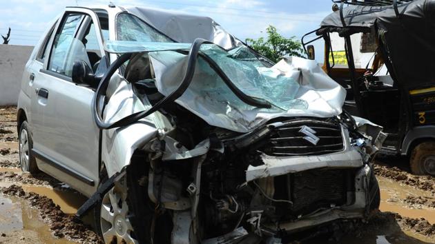The incident was recorded as a fatal accident at Shirur police station under the Pune rural police jurisdiction. (HT REPRESENTATIONAL PHOTO) The incident was recorded as a fatal accident at Shirur police station under the Pune rural police jurisdiction. (HT REPRESENTATIONAL PHOTO)