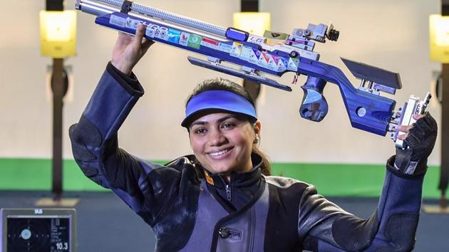 File Photo of Indian shooter Apurvi Chandela after winning a gold medal in the final of women's 10m Air Rifle during the ISSF World Cup Rifle/Pistol.(PTI)