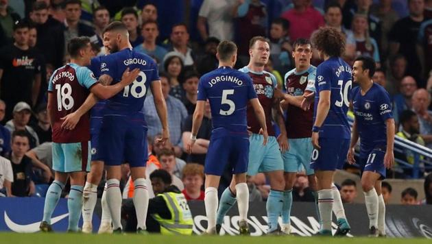 Chelsea's David Luiz and Burnley's Ashley Barnes after the match(Action Images via Reuters)