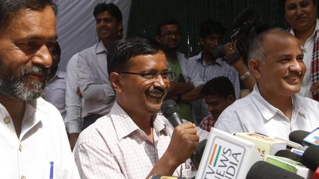 A Delhi court Tuesday issued a non-bailable warrant (NBW) against Delhi chief minister Arvind Kejriwal, deputy chief minister Manish Sisodia and national president of Swaraj India Yogendra Yadav.(Hindustan Times)