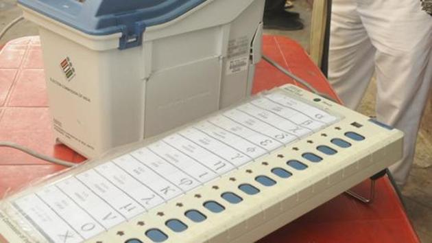 Kolkata, India - March 19, 2019: A view of an EVM (Electronic Voting Machine) and VVPAT (Voter Verifiable Paper Audit Trail), near Shyambazar AV School, in Kolkata, West Bengal, India, on Tuesday, March 19, 2019. Directed by District Election Officer, as part of an awareness programme, officials show EVMs and VVPATs to people. (Photo by Samir Jana / Hindustan Times)