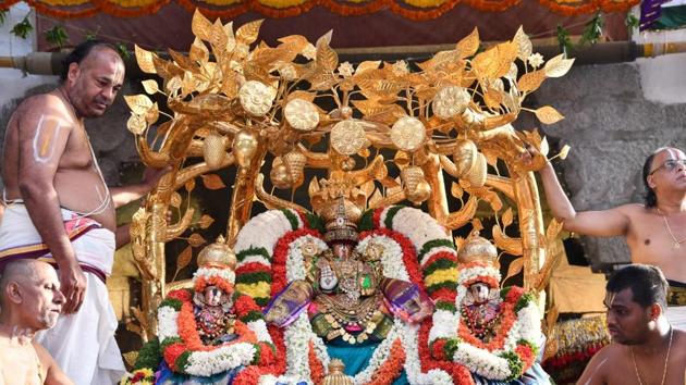 Three golden crowns adorning the deities Lord Govinda Raja Swamy and his consorts Bhudevi and Sri Devi were stolen from the Govinda Raja Swamy temple at Tirupati in Andhra Pradesh on February 2.(HT FILE PHOTO)