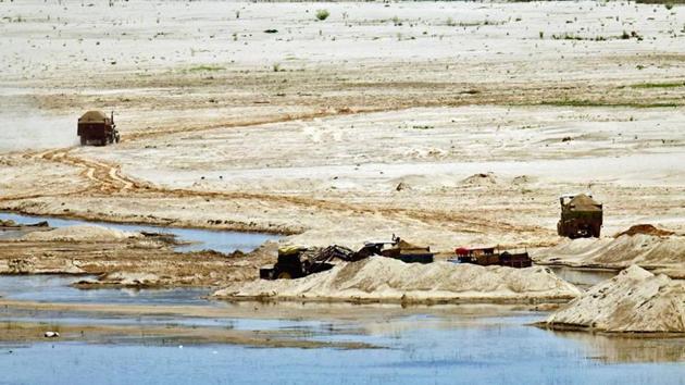 The residents of villages abutting the sanctuary see sand mining as an important livelihood option because agriculture in the arid region is neither productive nor dependable.(HT Photo)