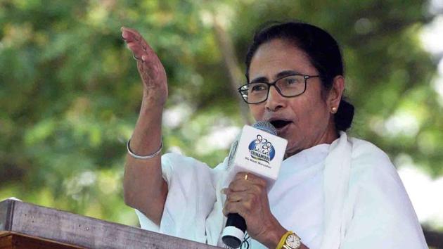 Lok Sabha elections 2019: West Bengal chief minister Mamata Banerjee on Wednesday said that she might send gifts and sweets to people on occasions but will not give them her vote.(ANI Photo)