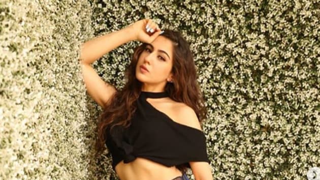 Be it casual chic or traditional wear, Sara Ali Khan nails it with style.(Sara Ali Khan/Instagram)