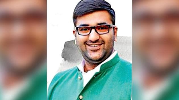Arjun Chautala, youngest grandson of INLD chief OP Chautala, is making his electoral debut in 2019 Lok Sabha elections. He is the party candidate from the Kurukshetra constituency.(HT Photo)