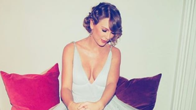Taylor Swift recreates her “Love story” look at Times 100 red carpet.(Taylor Swift/Instagram)