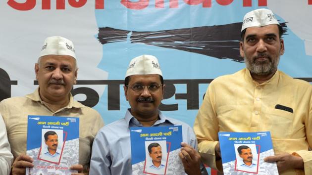 Relying completely on the national capital becoming a full state, the Aam Aadmi Party (AAP) in its manifesto, released Thursday, promised to set up Delhi’s own Public Service Commission within a year. (Mohd Zakir/HT PHOTO) Relying completely on the national capital becoming a full state, the Aam Aadmi Party (AAP) in its manifesto, released Thursday, promised to set up Delhi’s own Public Service Commission within a year. (Mohd Zakir/HT PHOTO)