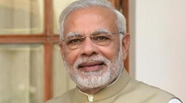 Laljibhai Patel had bought Prime Minister Narendra Modi’s pinstripe suit in an auction in 2015, has been allegedly duped of Rs 1 crore.(PM Unit PIB Tweeter) Laljibhai Patel had bought Prime Minister Narendra Modi’s pinstripe suit in an auction in 2015, has been allegedly duped of Rs 1 crore.(PM Unit PIB Tweeter)