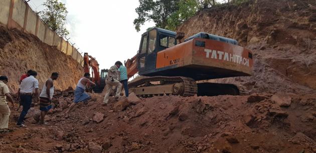 The area falls within the 10 acres in the ESZ that Narendra Mehta had bought three months ago. The area falls within the 10 acres in the ESZ that Narendra Mehta had bought three months ago.