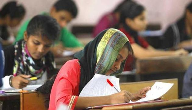 The city division of the secondary school certificate (SSC) board has sent show-cause notices to schools where teachers were found to be involved in a question paper leak during the recent examinations.) The city division of the secondary school certificate (SSC) board has sent show-cause notices to schools where teachers were found to be involved in a question paper leak during the recent examinations.)
