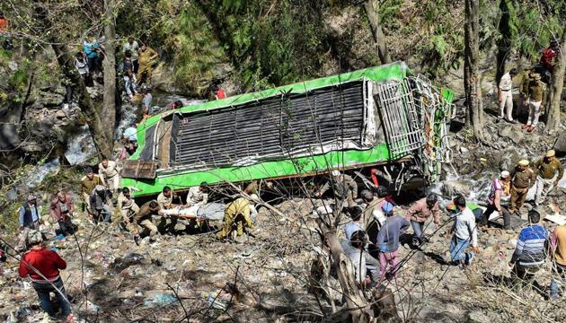 10 dead as bus falls into 200-ft gorge in HP’s Chamba: Officials ...