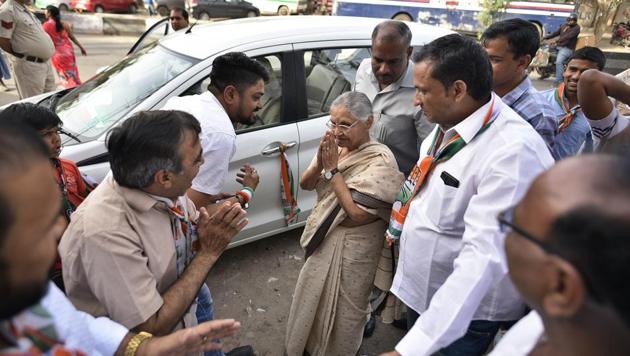 Delhi Congress chief and the party’s Lok Sabha candidate for North East Delhi, Sheila Dikshit, on Saturday said the Congress gave leaders such as Mahatma Gandhi and Jawaharlal Nehru to the country and made Delhi a “better city” in her 15-year rule as the chief minister. (Biplov Bhuyan/HT PHOTO) Delhi Congress chief and the party’s Lok Sabha candidate for North East Delhi, Sheila Dikshit, on Saturday said the Congress gave leaders such as Mahatma Gandhi and Jawaharlal Nehru to the country and made Delhi a “better city” in her 15-year rule as the chief minister. (Biplov Bhuyan/HT PHOTO)