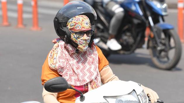 Many parts of India, especially the central and eastern one, should get ready for a dry and torrid summer, the India Meteorological Department warned on Saturday. (Subhankar Chakraborty/HT PHOTO) Many parts of India, especially the central and eastern one, should get ready for a dry and torrid summer, the India Meteorological Department warned on Saturday. (Subhankar Chakraborty/HT PHOTO)
