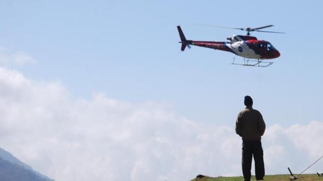Official figures show that in 2018, around 1.25 lakh pilgrims used the chopper services for the Chardham yatra in Uttarakhand.(HT Photo) Official figures show that in 2018, around 1.25 lakh pilgrims used the chopper services for the Chardham yatra in Uttarakhand.(HT Photo)