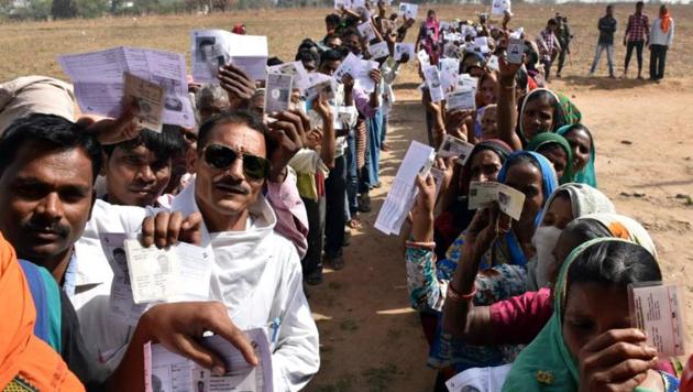 The verdict in Jodhpur will impact the fate of two titans, Rajasthan Chief Minister Ashok Gehlot and his predecessor Vasundhara Raje(HT File Photo)