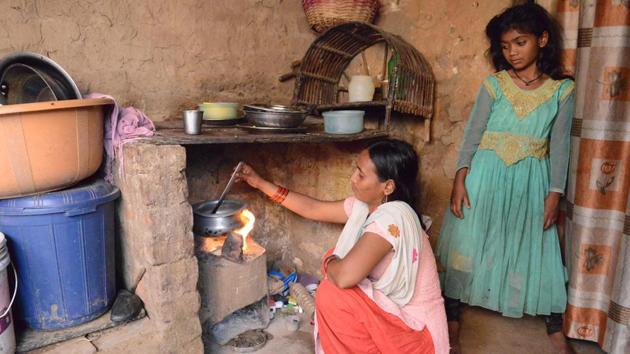 Shahjahan Khatoon, from Patna, enrolled in the scheme in January 2018. Two months later, officials came looking for money. She had already paid them ₹700 to get the connection, but they demanded ₹4,000 rupees more. “I told them that I don’t have money. They removed the gas cylinder and stove and left,” Khatoon told AFP. “I was in the middle of cooking lunch and they didn’t even let me finish the meal.” (Narinder Nanu / AFP) Shahjahan Khatoon, from Patna, enrolled in the scheme in January 2018. Two months later, officials came looking for money. She had already paid them ₹700 to get the connection, but they demanded ₹4,000 rupees more. “I told them that I don’t have money. They removed the gas cylinder and stove and left,” Khatoon told AFP. “I was in the middle of cooking lunch and they didn’t even let me finish the meal.” (Narinder Nanu / AFP)