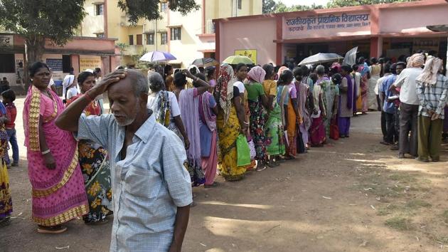 Voters stand in a queue at Lohardaga Constituency in Jharkhand. The Bharatiya Janata Party (BJP) has high stakes in this phase. Of the 72 seats voting today, it won 45 in 2014. Its allies won another 11 seats. The Congress’s tally was just two. In 2009, the BJP-Congress breakup in these seats was 9-29. (Rajesh Kumar / AFP) Voters stand in a queue at Lohardaga Constituency in Jharkhand. The Bharatiya Janata Party (BJP) has high stakes in this phase. Of the 72 seats voting today, it won 45 in 2014. Its allies won another 11 seats. The Congress’s tally was just two. In 2009, the BJP-Congress breakup in these seats was 9-29. (Rajesh Kumar / AFP)