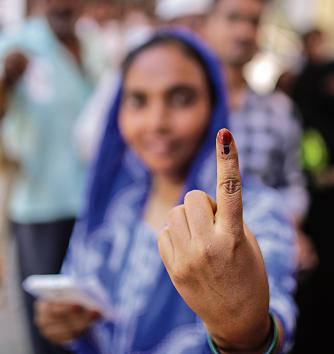 Nearly fifty per cent polling was recorded till 4 pm on Monday for elections to 72 seats across nine states in the fourth phase of 2019 Lok Sabha elections amid PM Modi’s appeal for ‘record voting’ and reports of EVM glitches and clashes from several areas. The Election Commission website reported 49.62% voter turnout till 4 pm even as long queues waited outside booths across states to cast votes still. (Dhiraj Singh / Bloomberg) Nearly fifty per cent polling was recorded till 4 pm on Monday for elections to 72 seats across nine states in the fourth phase of 2019 Lok Sabha elections amid PM Modi’s appeal for ‘record voting’ and reports of EVM glitches and clashes from several areas. The Election Commission website reported 49.62% voter turnout till 4 pm even as long queues waited outside booths across states to cast votes still. (Dhiraj Singh / Bloomberg)