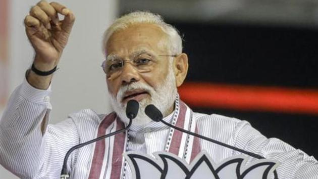 The prime minister was quick in attracting first time voters by alerting them how the Congress party forced political instability in the country two decades ago and how it is trying to do the same thing now.(Bloomberg)