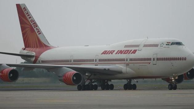 Air India on Tuesday evening withdrew an order appointing senior pilot Arvind Kathpalia, who was grounded after failing to clear a pre-flight alcohol test on November 11, as a regional director, amid backlash from its own pilot association.(Reuters File Photo)