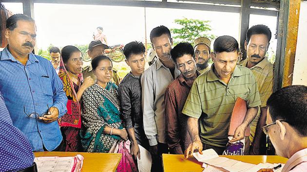 People queue up at an NRC Seva Kendra (NSK) near Silchar in Assam . (HT FILE PHOTO) People queue up at an NRC Seva Kendra (NSK) near Silchar in Assam . (HT FILE PHOTO)